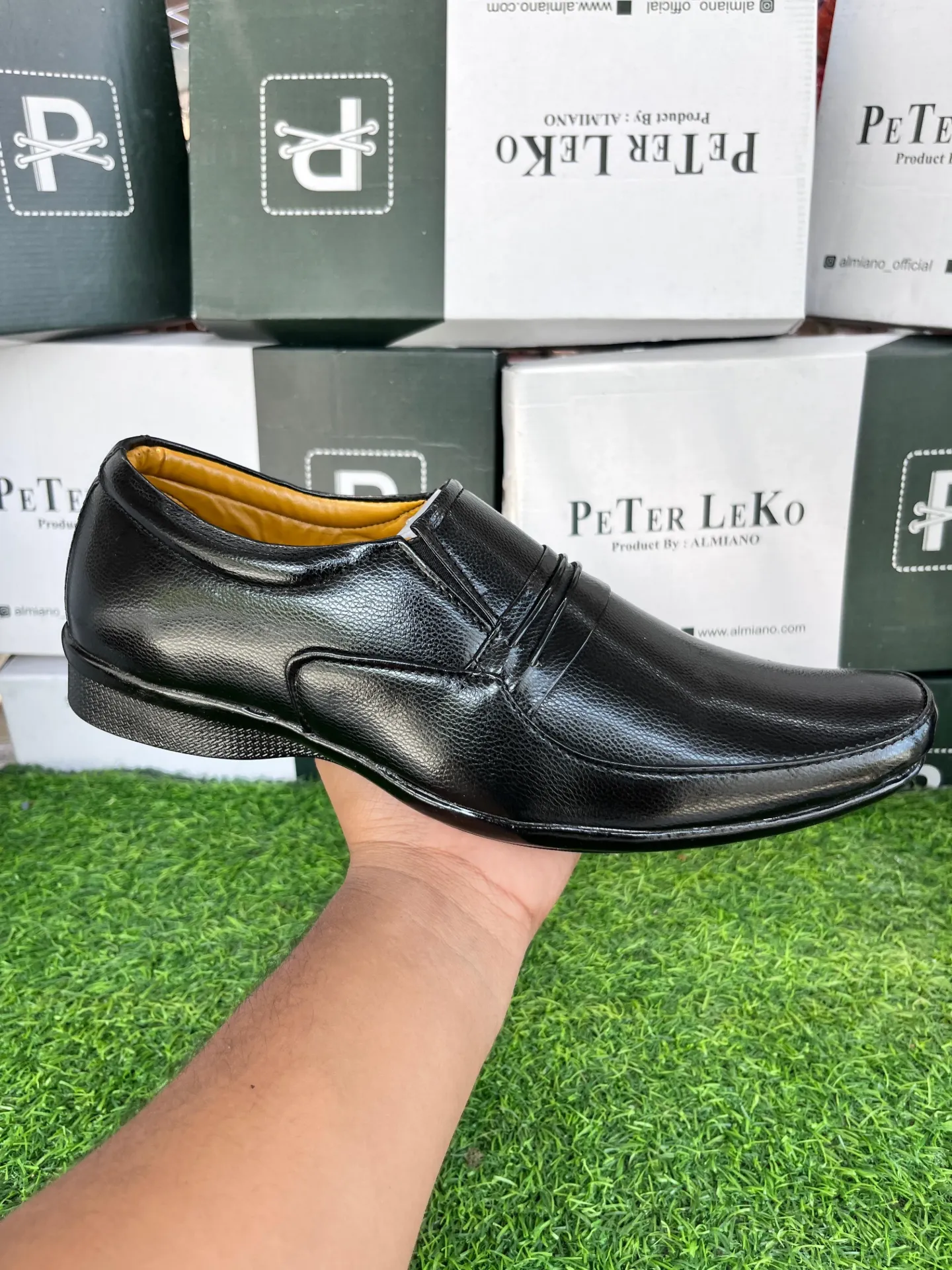 Almiano-PL09 BLACK-(6/1,7/2,8/2,9/2,10/1)