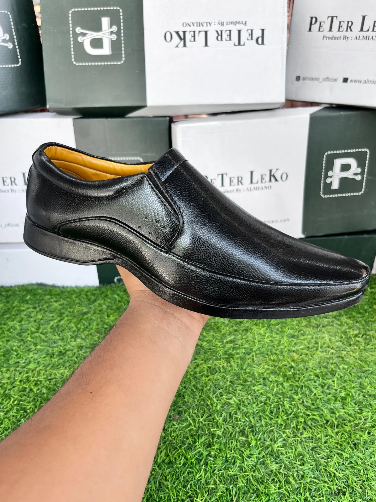 Almiano-PL0 11 BLACK-(6/1,7/2,8/2,9/2,10/1)