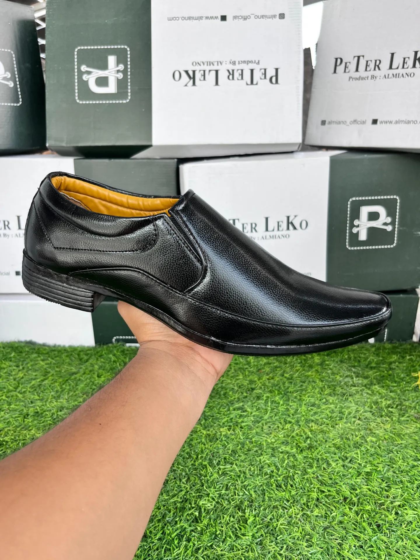 Almiano-PL0 16 BLACK-(6/1,7/2,8/2,9/2,10/1)